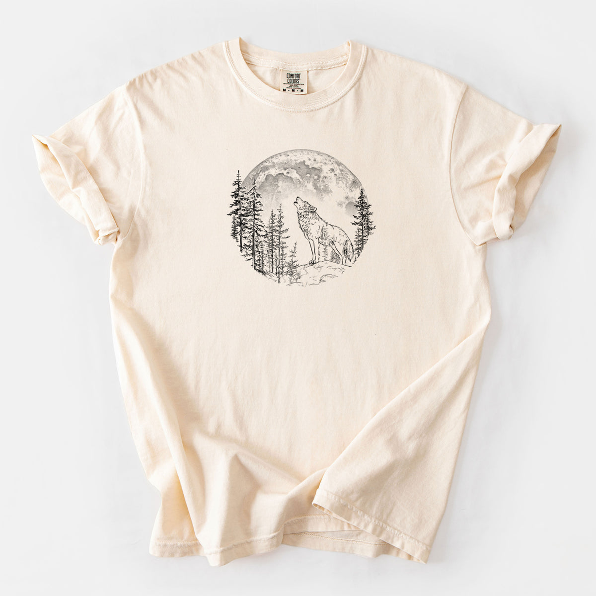 Wolf Howling at the Moon - Unisex Comfort Colors Garment-Dyed Heavyweight T-shirt