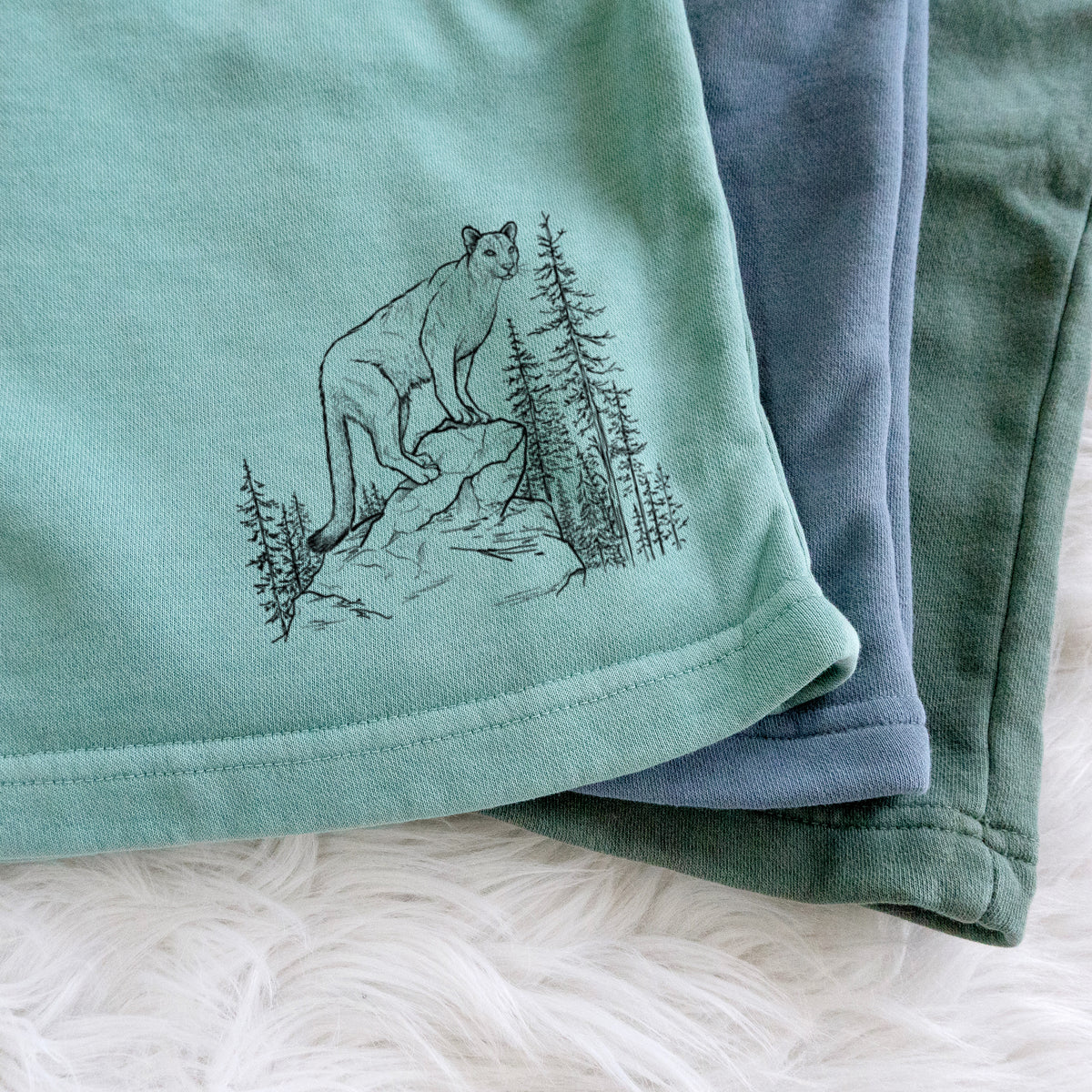 Mountain Lion - Puma concolor - Unisex Pigment Dyed Shorts