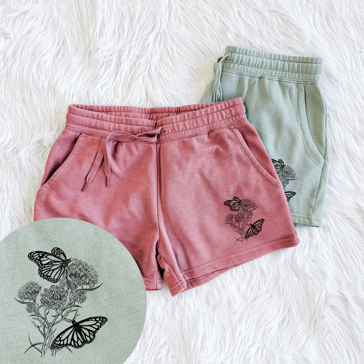 Narrowleaf Milkweed with Monarchs - Women&#39;s Cali Wave Shorts
