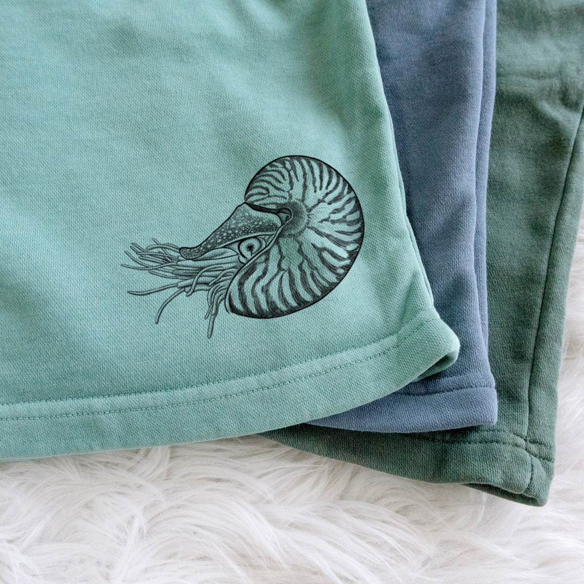 Palau Nautilus - Nautilus belauensis - Unisex Pigment Dyed Shorts