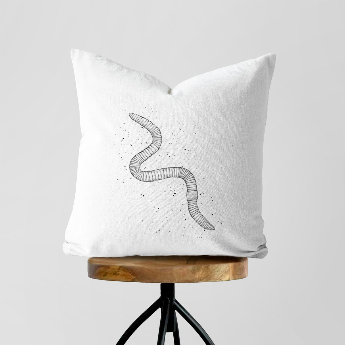 Common Earthworm - Nightcrawler - Lumbricus terrestris - Throw Pillow Cover