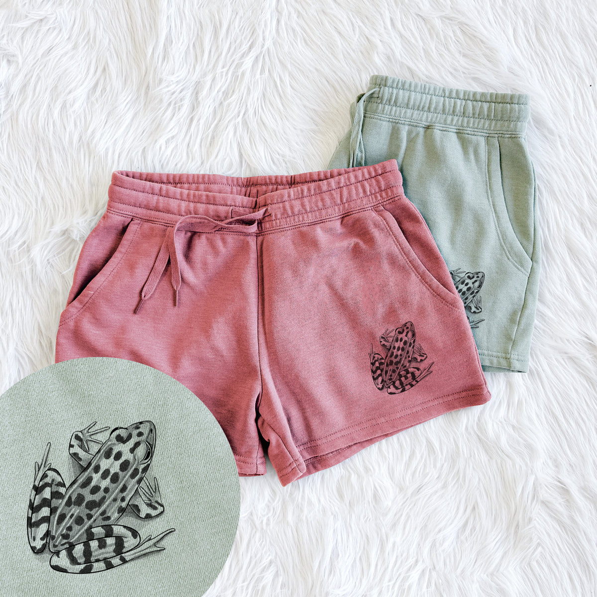 Northern Leopard Frog - Lithobates pipiens - Women&#39;s Cali Wave Shorts