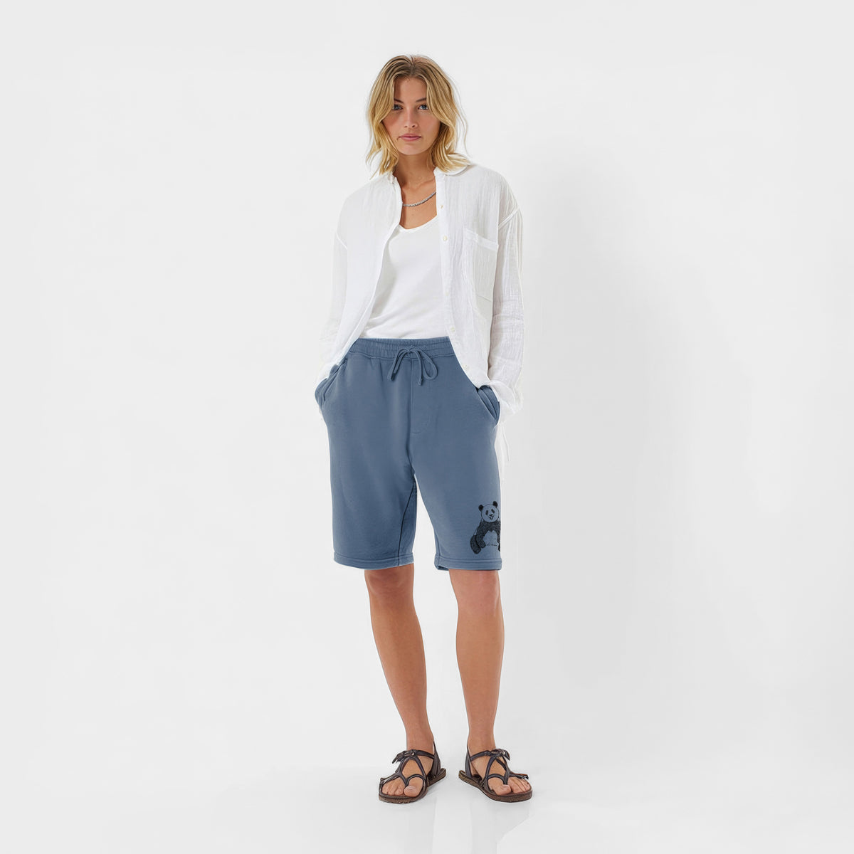 Ailuropoda melanoleuca - Giant Panda Sitting - Unisex Pigment Dyed Shorts