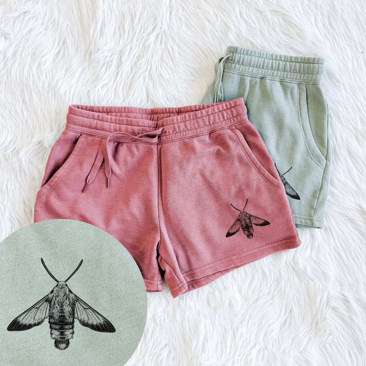 Snowberry Clearwing Moth - Hemaris diffinis - Women&#39;s Cali Wave Shorts