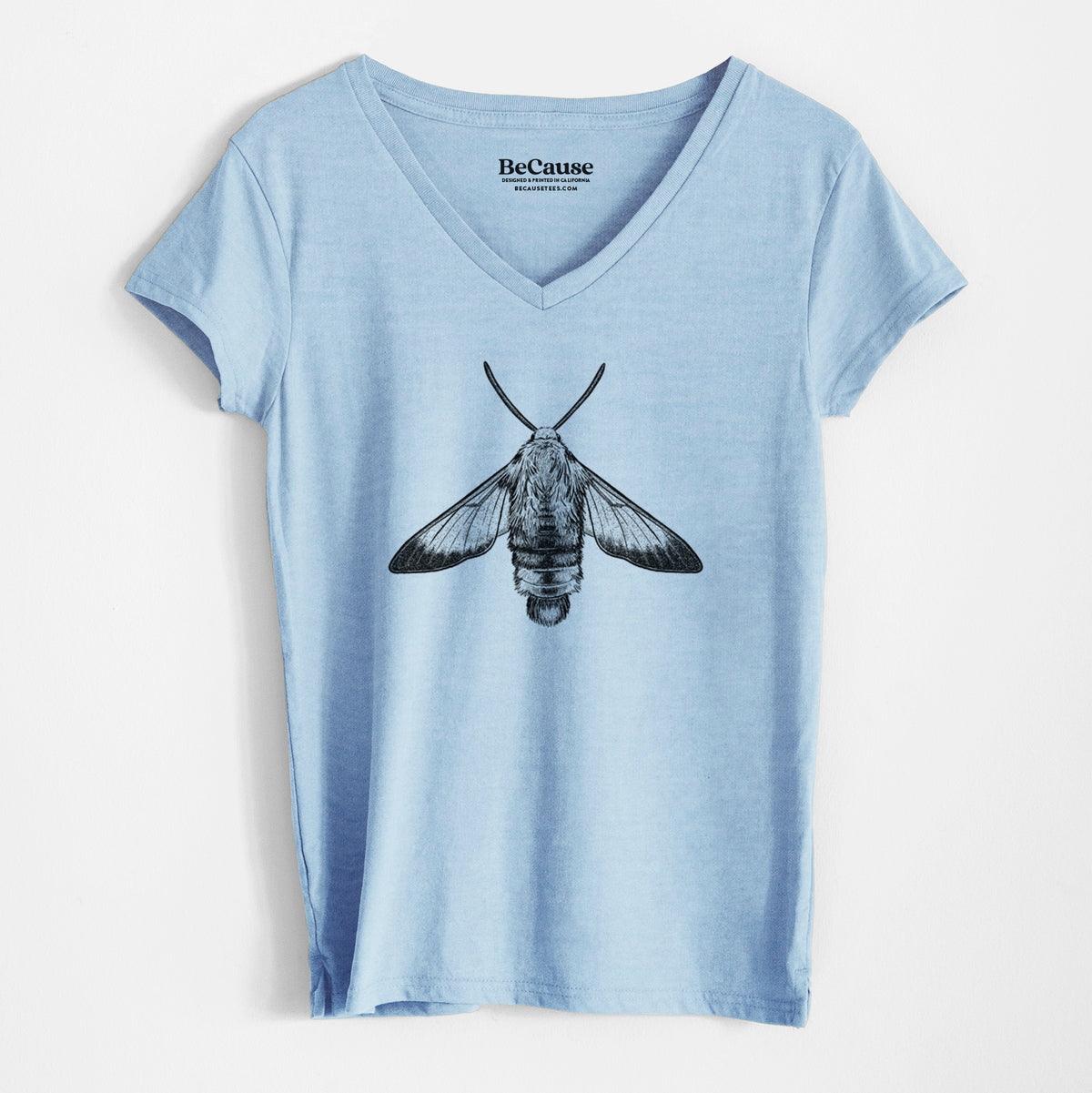 Snowberry Clearwing Moth - Hemaris diffinis - Women&#39;s 100% Recycled V-neck