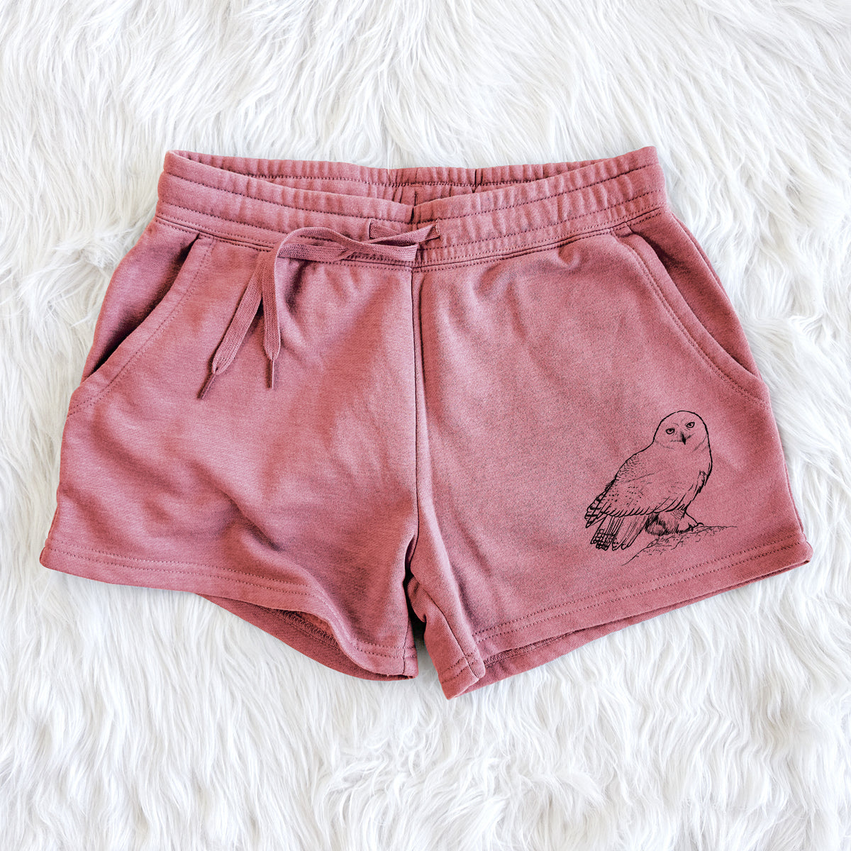 Snowy Owl - Bubo scandiacus - Women&#39;s Cali Wave Shorts