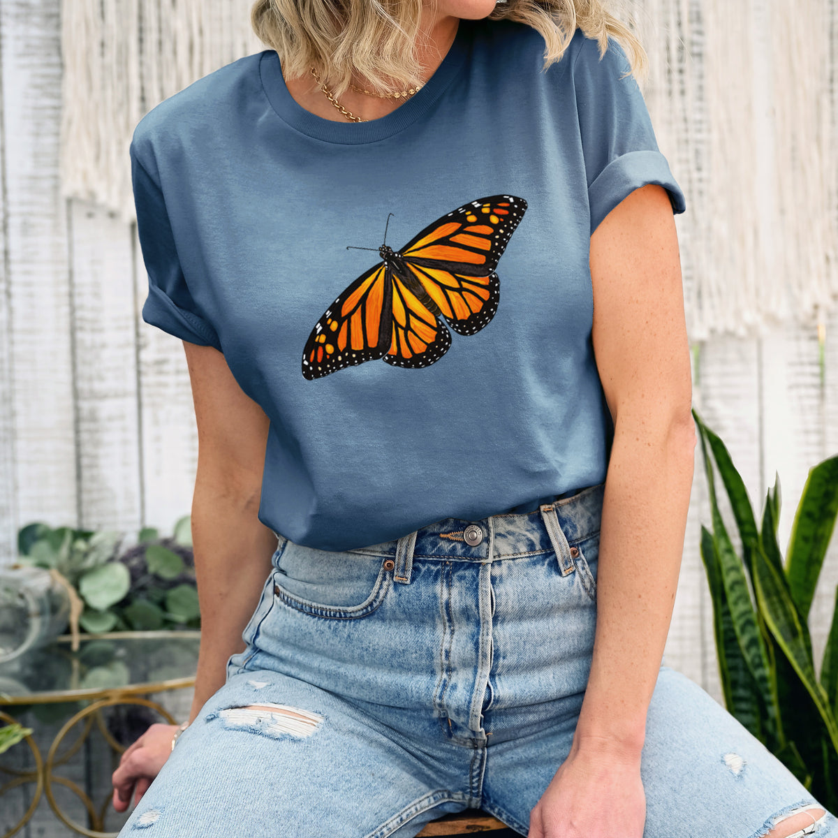 Vibrant Monarch - Danaus plexippus - Lightweight 100% Cotton Unisex Crewneck