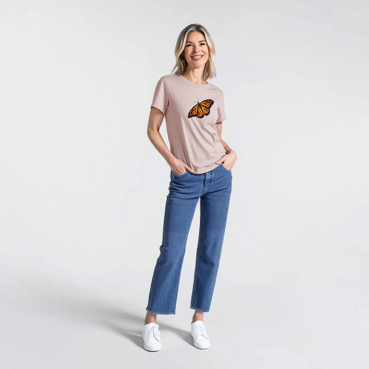 Vibrant Monarch - Danaus plexippus - Women's Lightweight Relaxed Fit 100% Cotton Crewneck