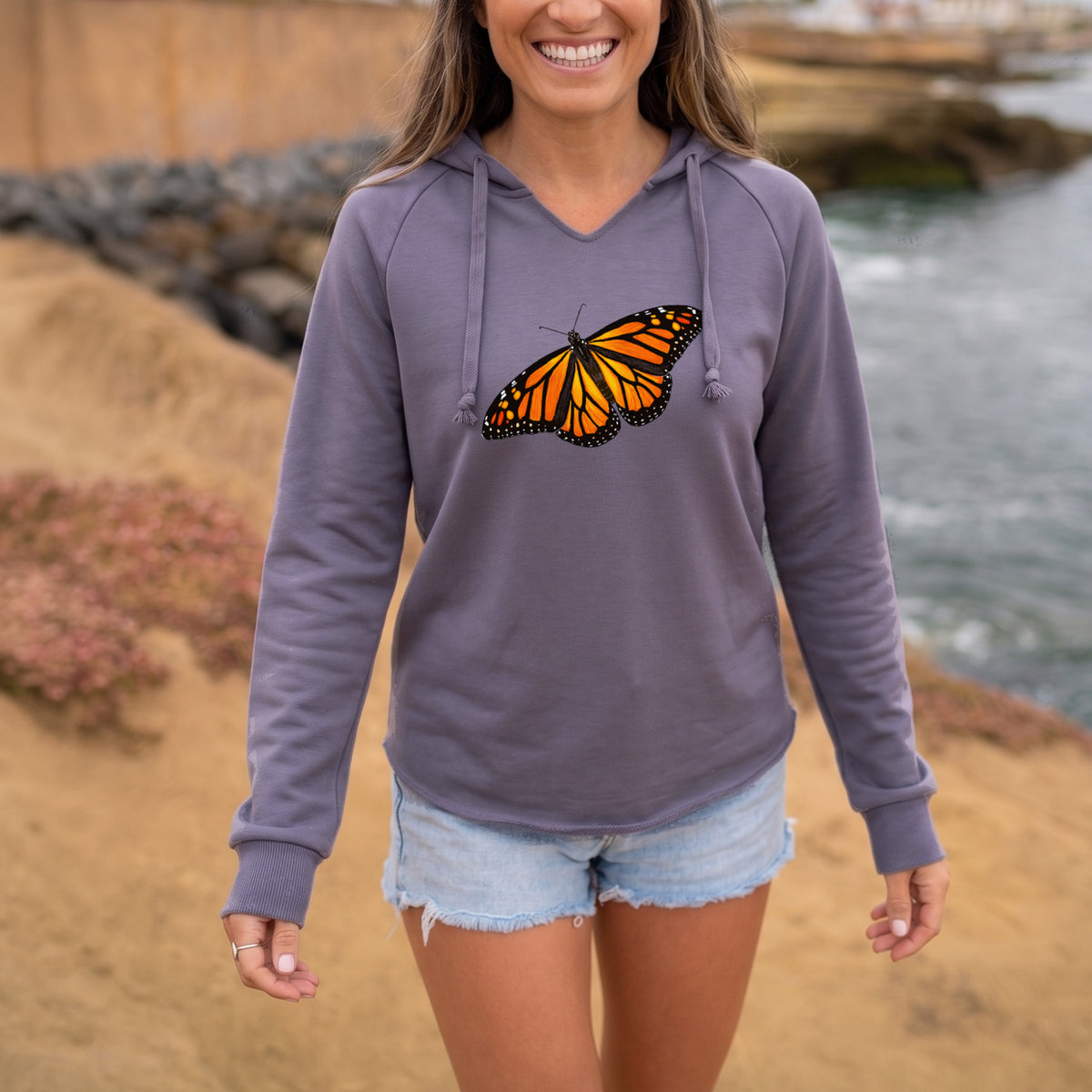 Vibrant Monarch - Danaus plexippus - Cali Wave Hooded Sweatshirt