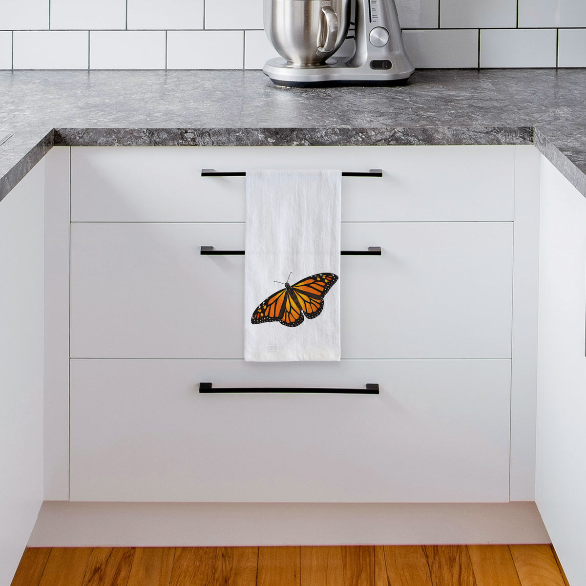 Vibrant Monarch - Danaus plexippus - Tea Towel