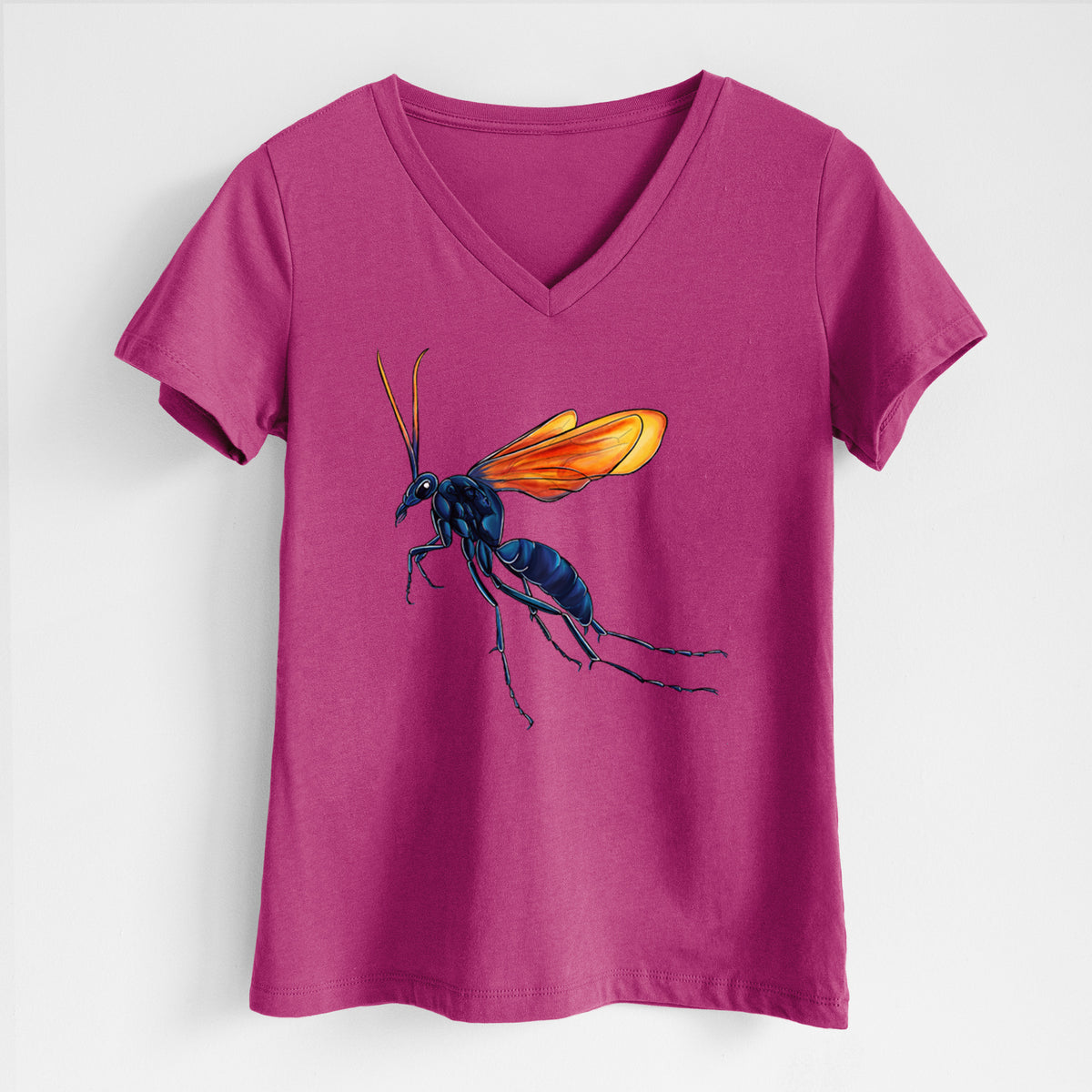 Tarantula Hawk Wasp - Pepsis grossa - Women&#39;s Lightweight Relaxed Fit 100% Cotton V-neck