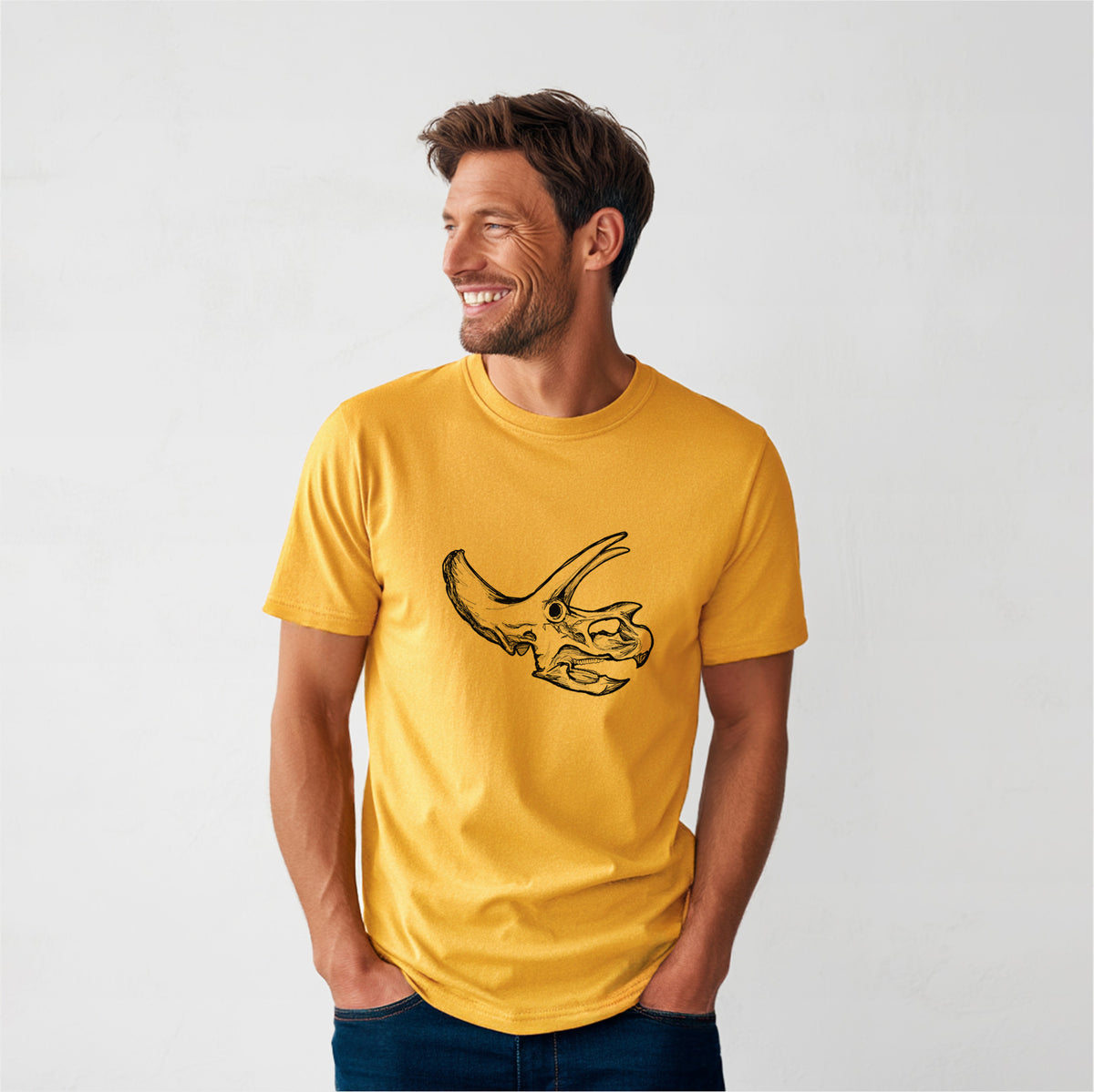Triceratops Skull - Heavyweight Men&#39;s 100% Organic Cotton Tee