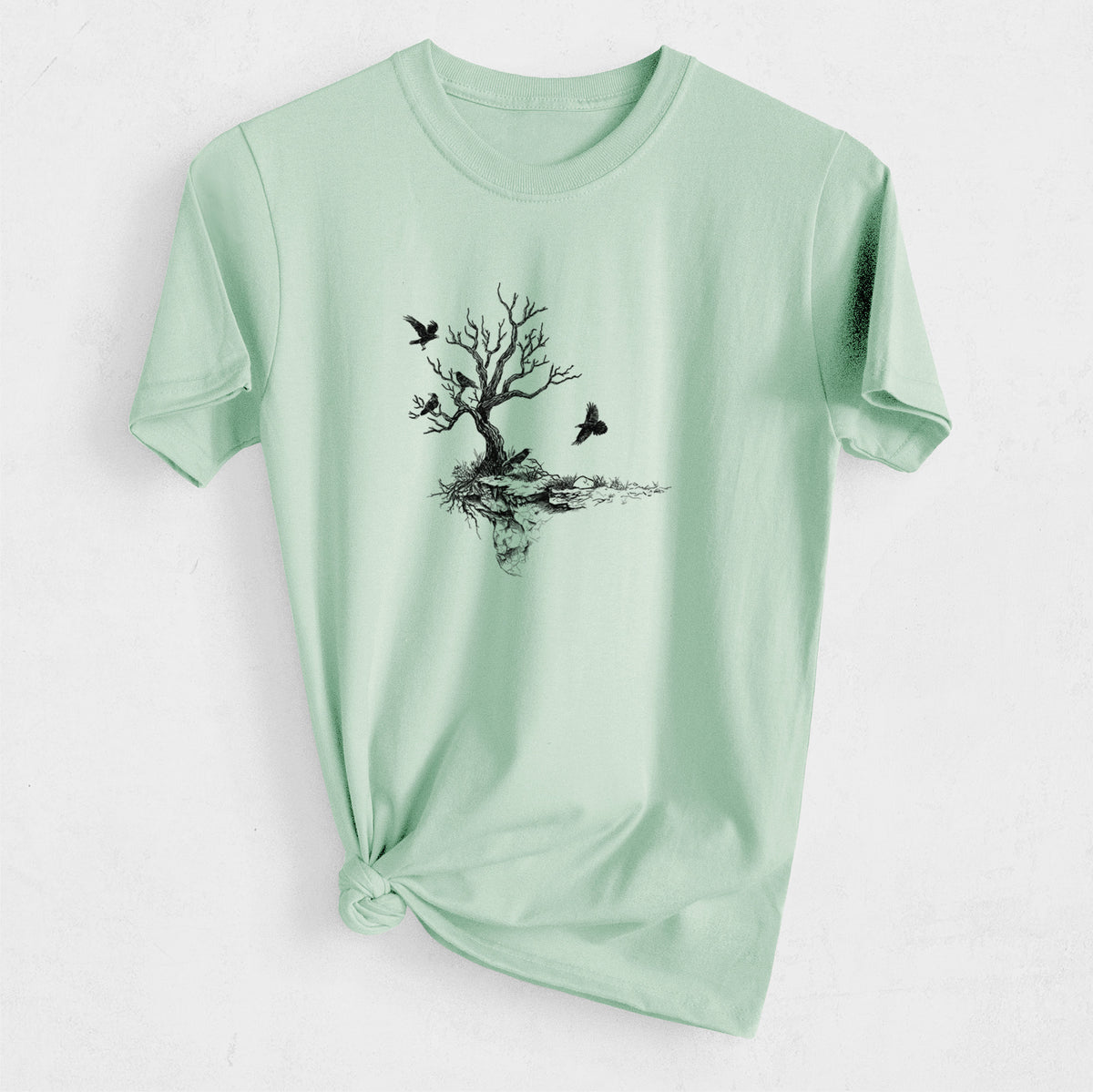 Twisted Tree with Ravens - Heavyweight Men&#39;s 100% Organic Cotton Tee