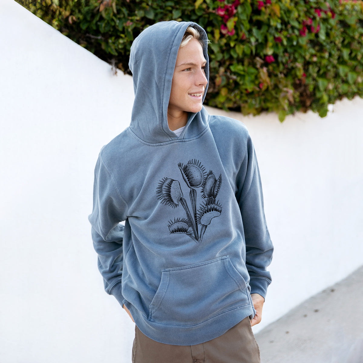 Venus Fly Trap - Dionaea muscipula - Youth Pigment Dyed Hoodie