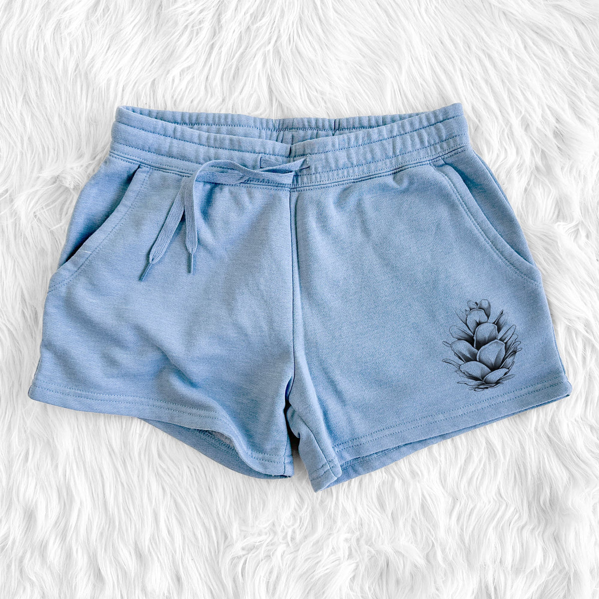 Tsuga heterophylla - Western Hemlock Pine Cone - Women's Cali Wave Shorts