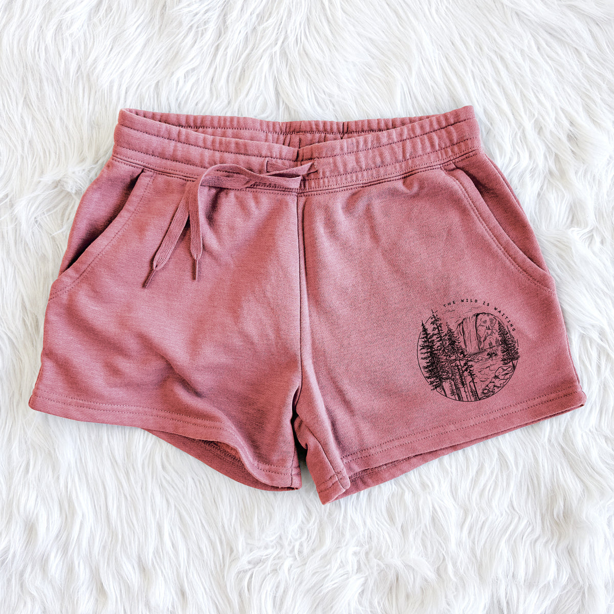 The Wild is Waiting - Women&#39;s Cali Wave Shorts