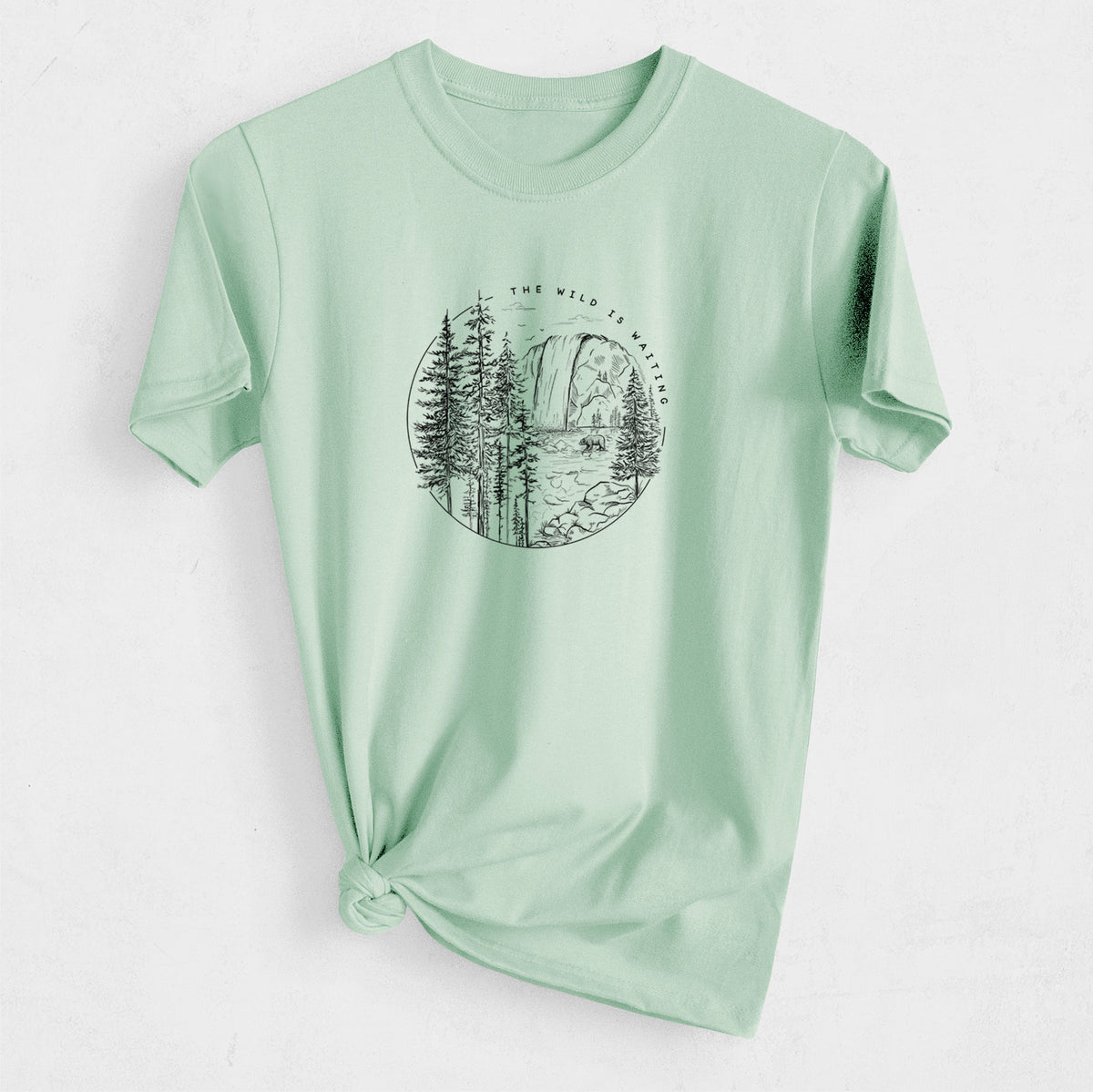 The Wild is Waiting - Heavyweight Men&#39;s 100% Organic Cotton Tee