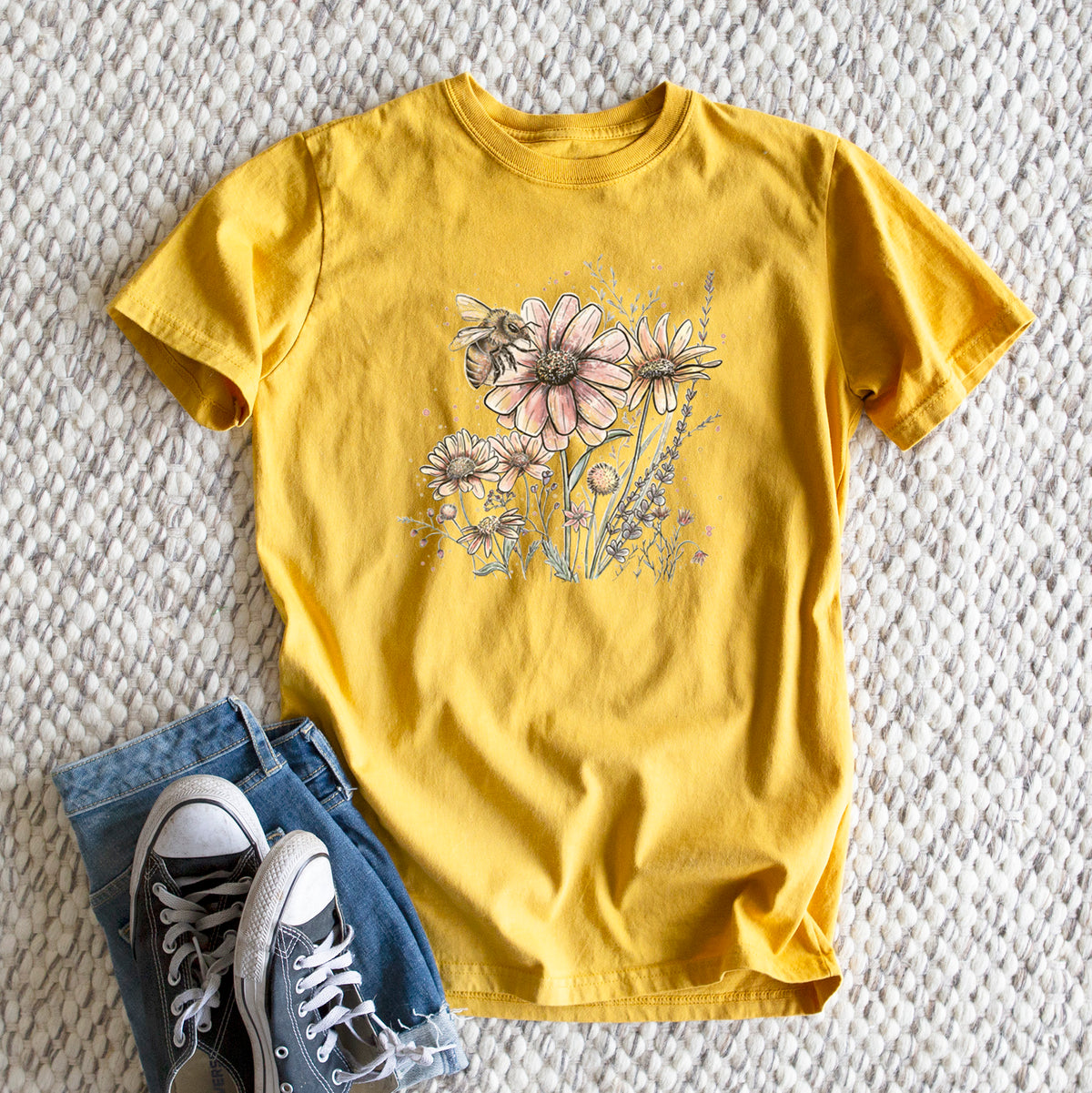 Bee with Wildflowers - Heavyweight Men&#39;s 100% Organic Cotton Tee