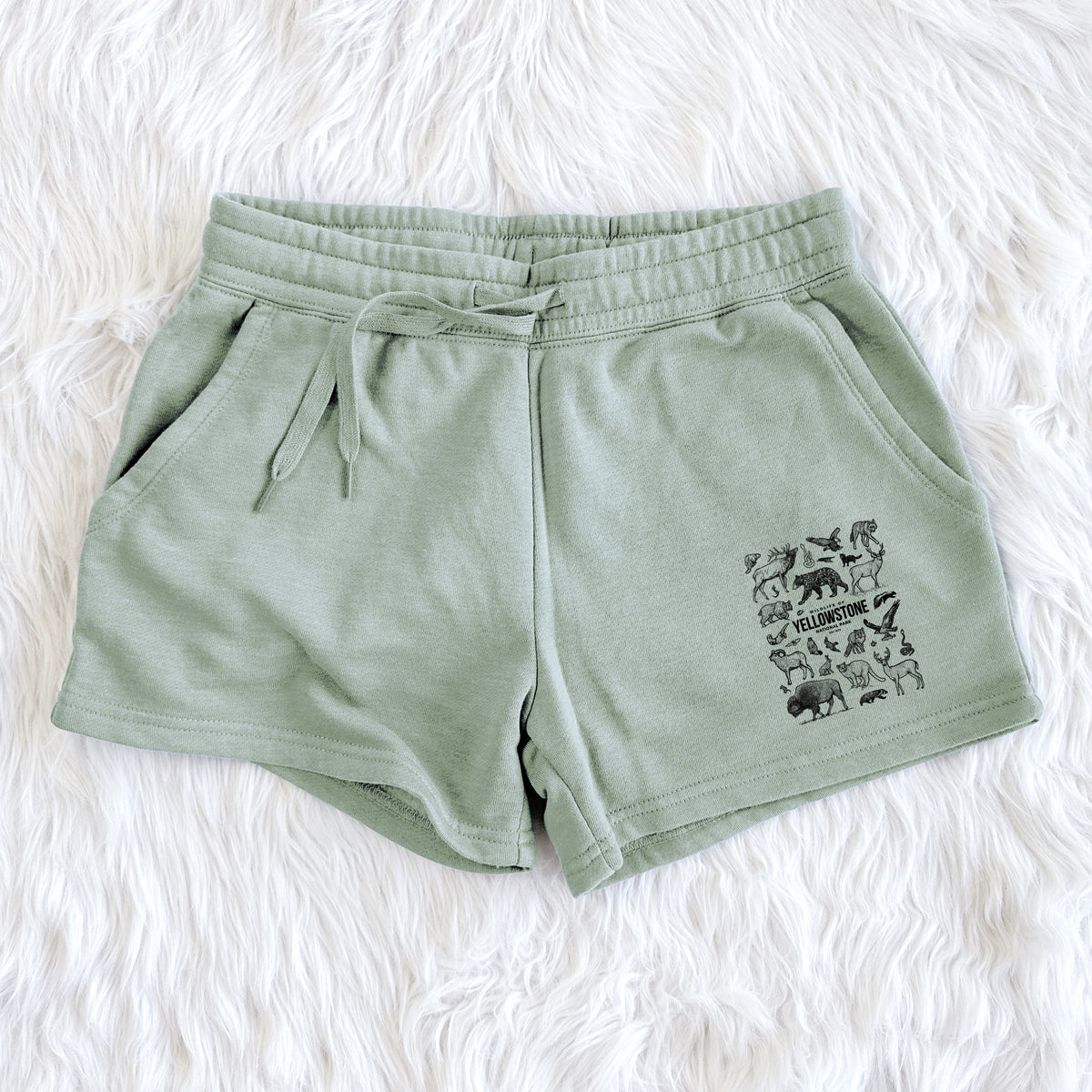 Wildlife of Yellowstone National Park - Women&#39;s Cali Wave Shorts
