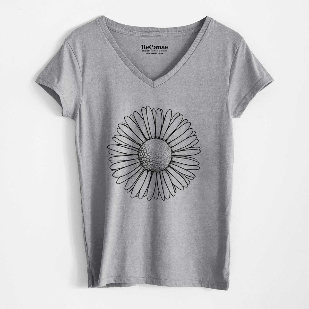Bellis perennis - The Common Daisy - Women&#39;s 100% Recycled V-neck