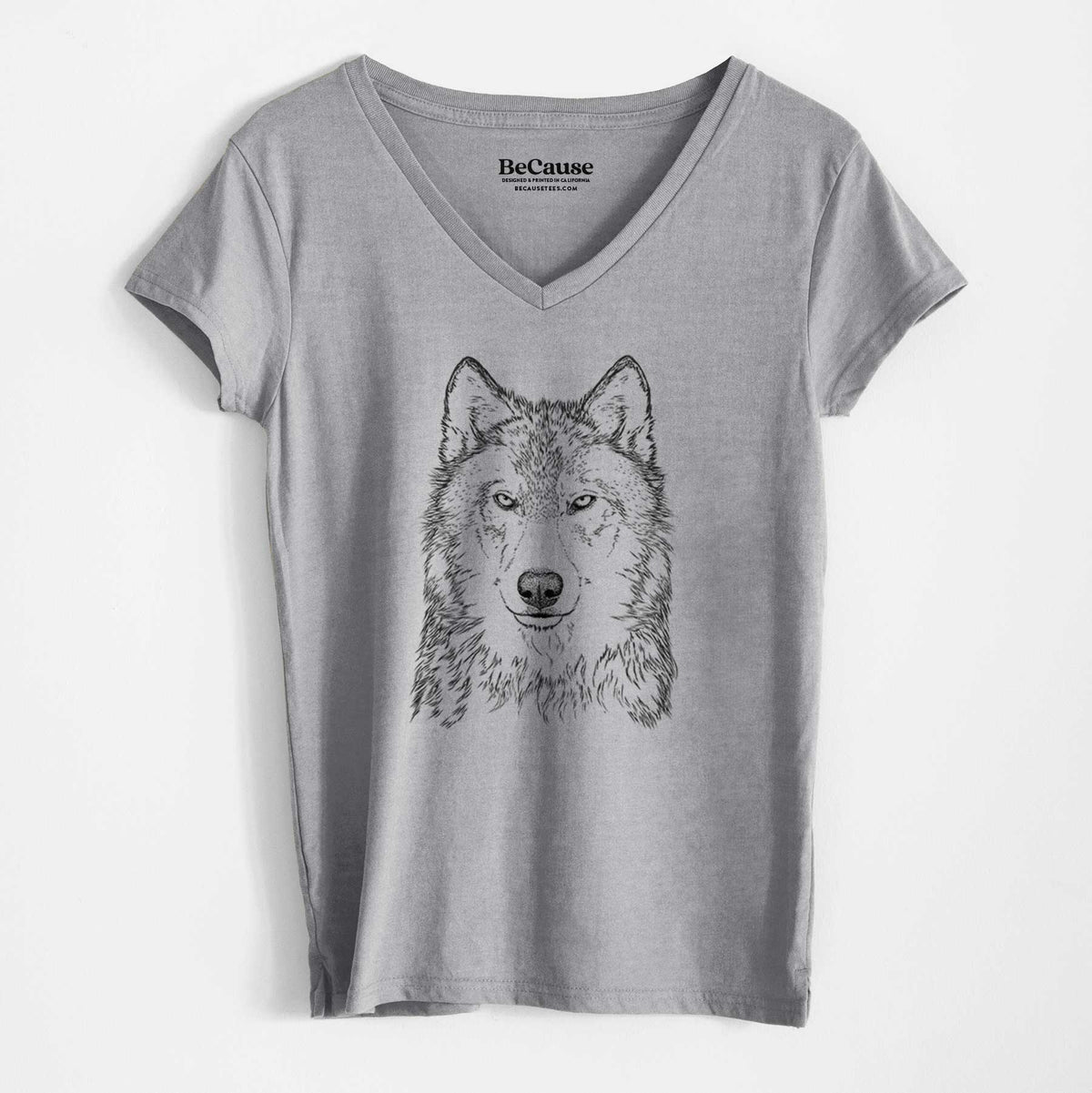 Grey Wolf - Canis lupus - Women&#39;s 100% Recycled V-neck