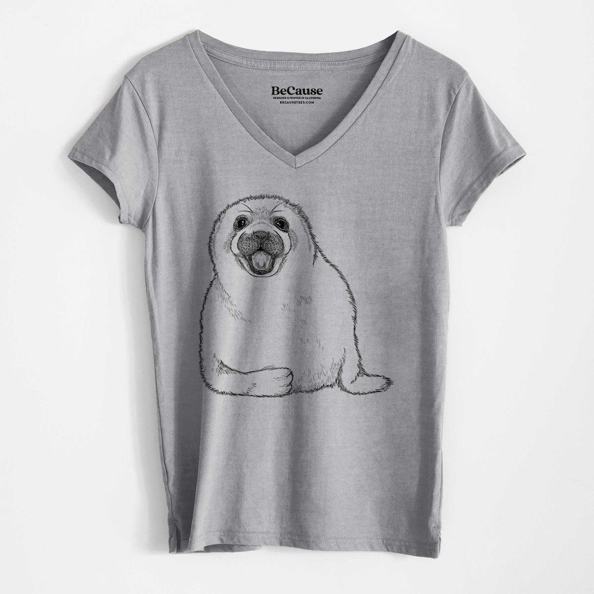 Harp Seal Pup - Pagophilus groenlandicus - Women&#39;s 100% Recycled V-neck