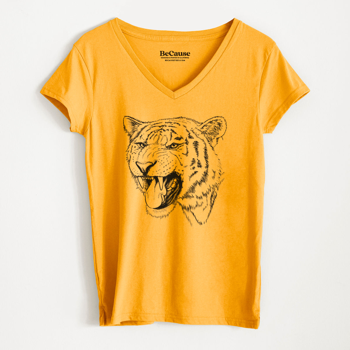 Siberian Tiger - Panthera tigris altaica - Women&#39;s 100% Recycled V-neck