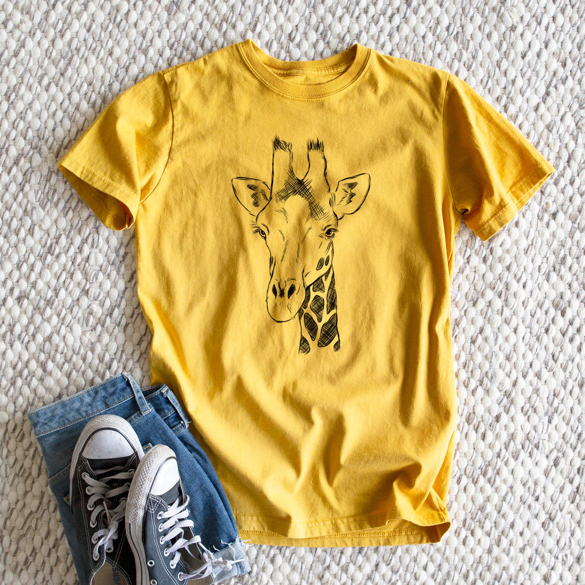 Southern Giraffe - Giraffa giraffa - Heavyweight Men&#39;s 100% Organic Cotton Tee